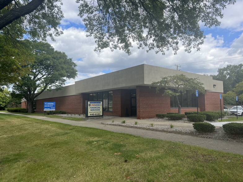 Primary Photo Of 26060 Southfield Rd, Lathrup Village Office For Sale