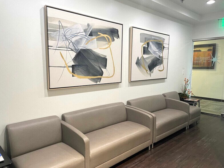 More Photos Of 5550 Warren Pky, Frisco Medical For Lease