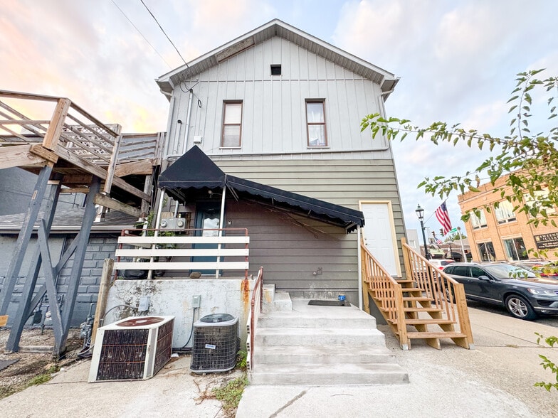 More Photos Of 101 W Main St, Syracuse Storefront Retail Residential For Lease