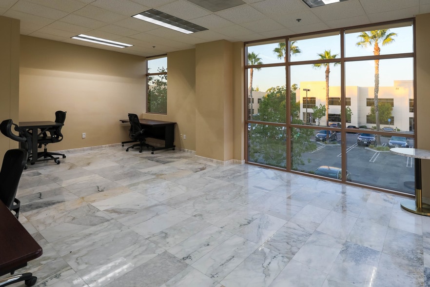 More Photos Of 27 Peters Canyon Rd, Irvine Office For Lease