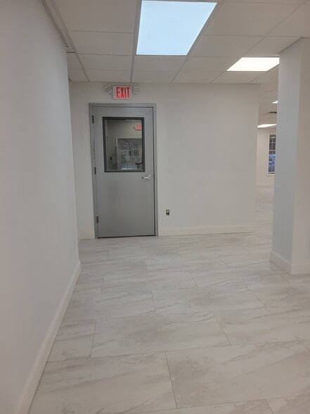 More Photos Of 440 State Route 34, Colts Neck Loft Creative Space For Lease