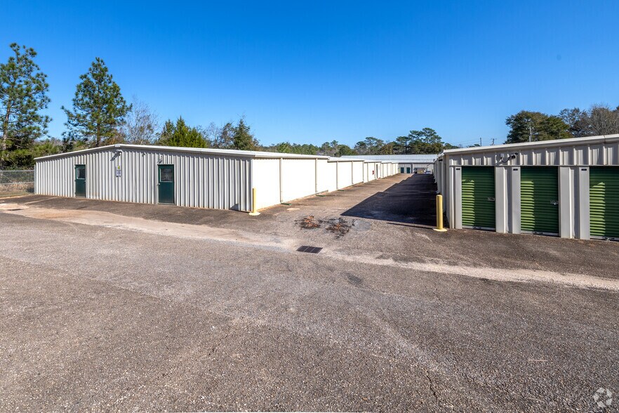 More Photos Of 1300 Schillinger Rd S, Mobile Self Storage For Sale