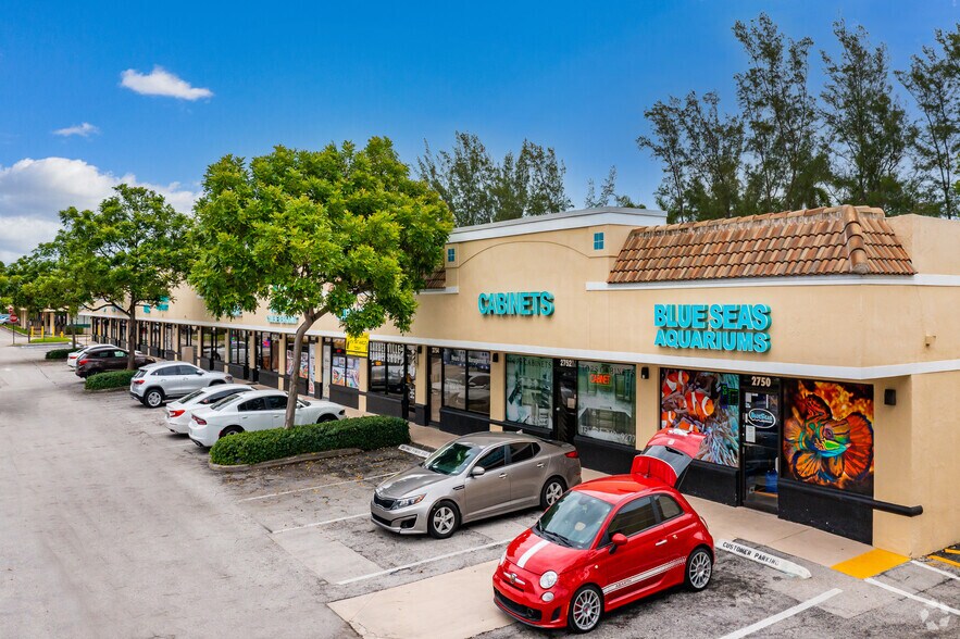 More Photos Of 2750-2784 N University Dr, Sunrise Unknown For Lease