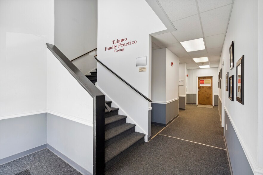 More Photos Of 555 Second Ave, Collegeville Medical For Sale