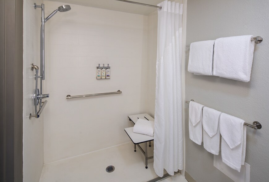 More Photos Of 11520 SW 88th St, Miami Hotel For Sale