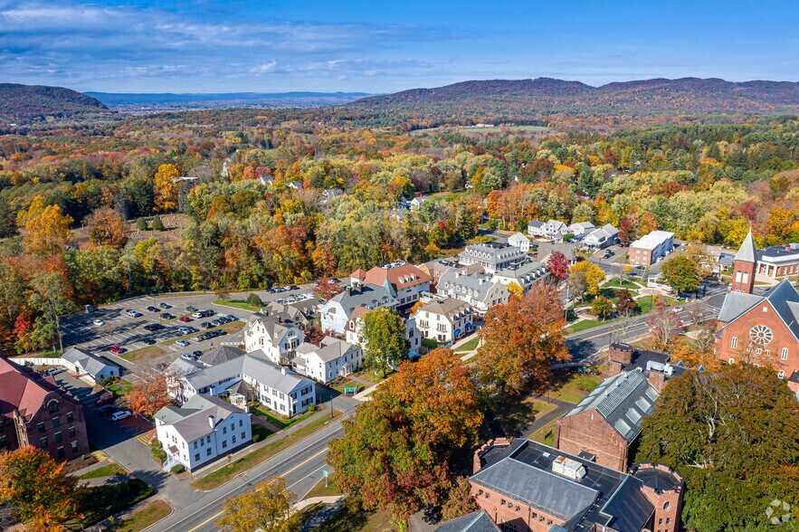 More Photos Of 19 College St, South Hadley General Retail For Lease