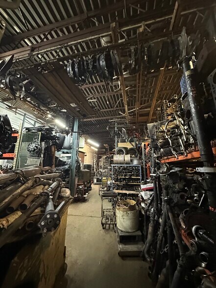 More Photos Of 5431 E Davison St, Detroit Warehouse For Sale