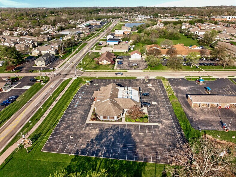 More Photos Of 1964 N Lakeman Dr, Bellbrook Medical For Sale