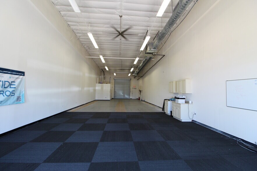 More Photos Of 4050 N Washington Blvd, Sarasota Unknown For Lease