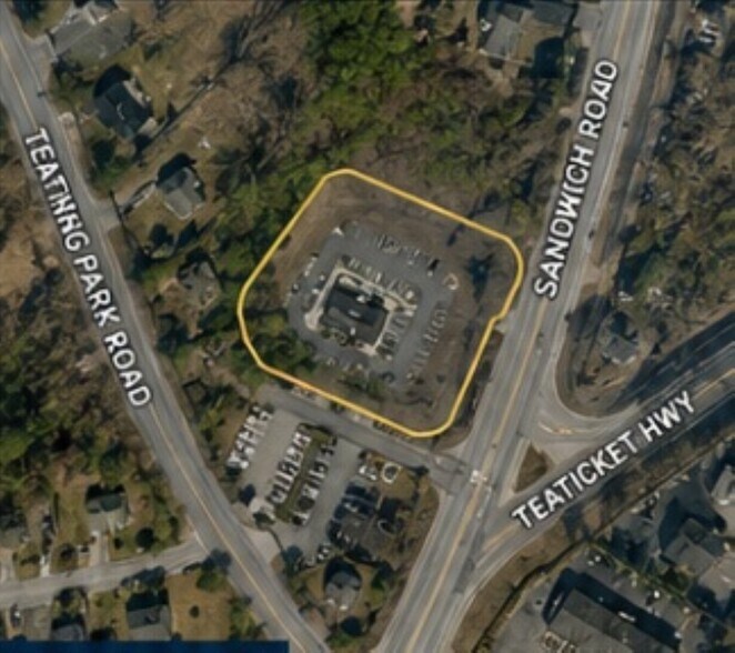 More Photos Of 4 Sandwich Rd, Teaticket Bank For Lease