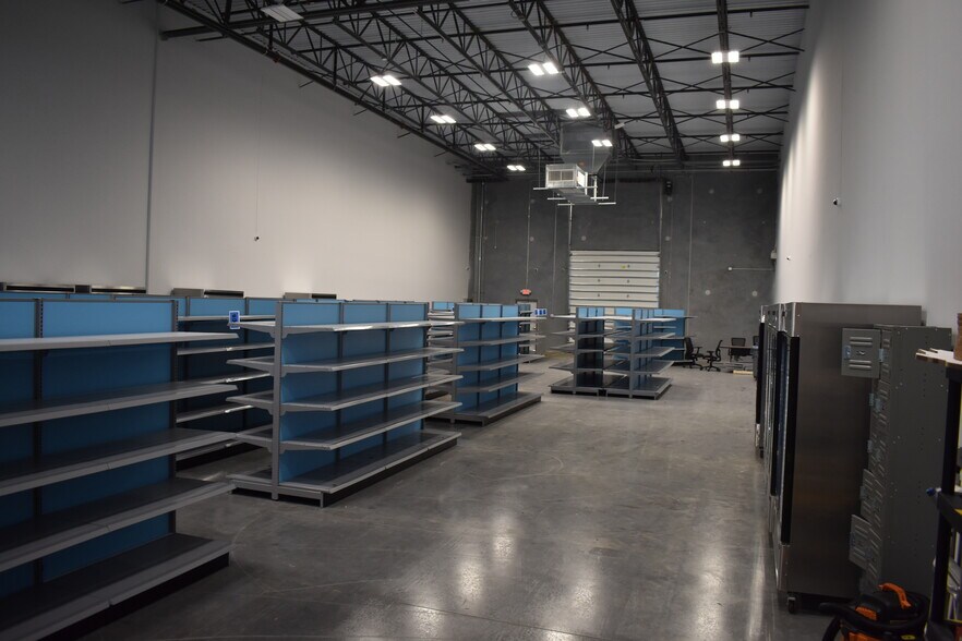 More Photos Of 8439 Palmetto Commerce Pky, Ladson Flex For Lease