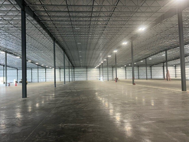 More Photos Of 11734 Industrial Park Dr, Elberfeld Warehouse For Lease