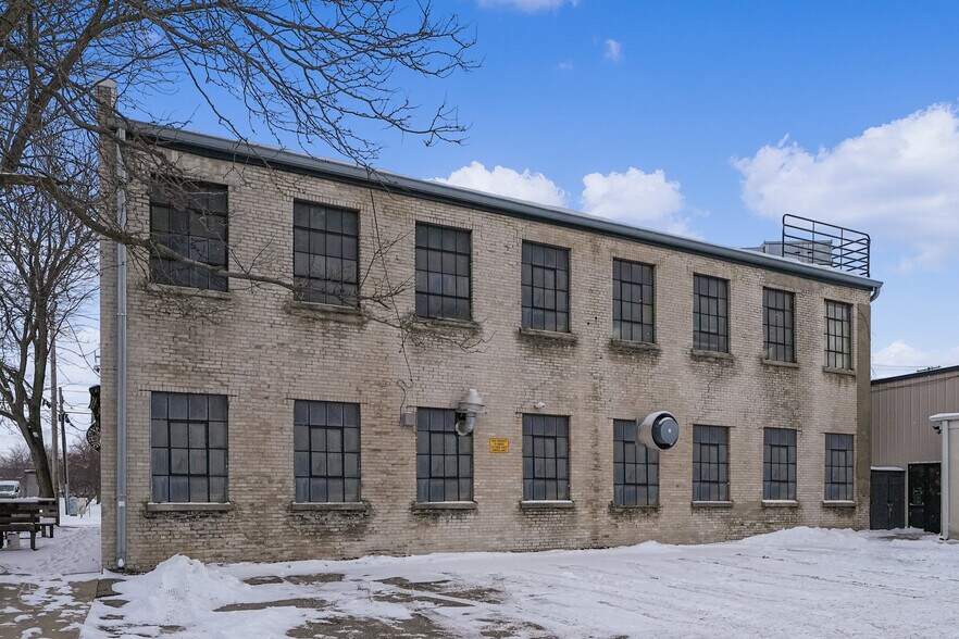More Photos Of 424 Walbridge St, Kalamazoo Industrial For Sale