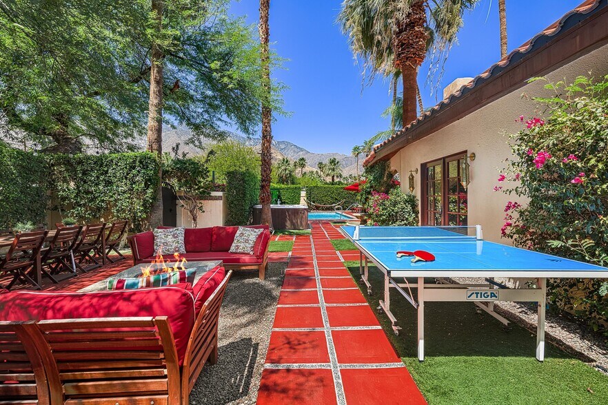 More Photos Of 520 Chuckwalla Rd, Palm Springs Apartments For Sale