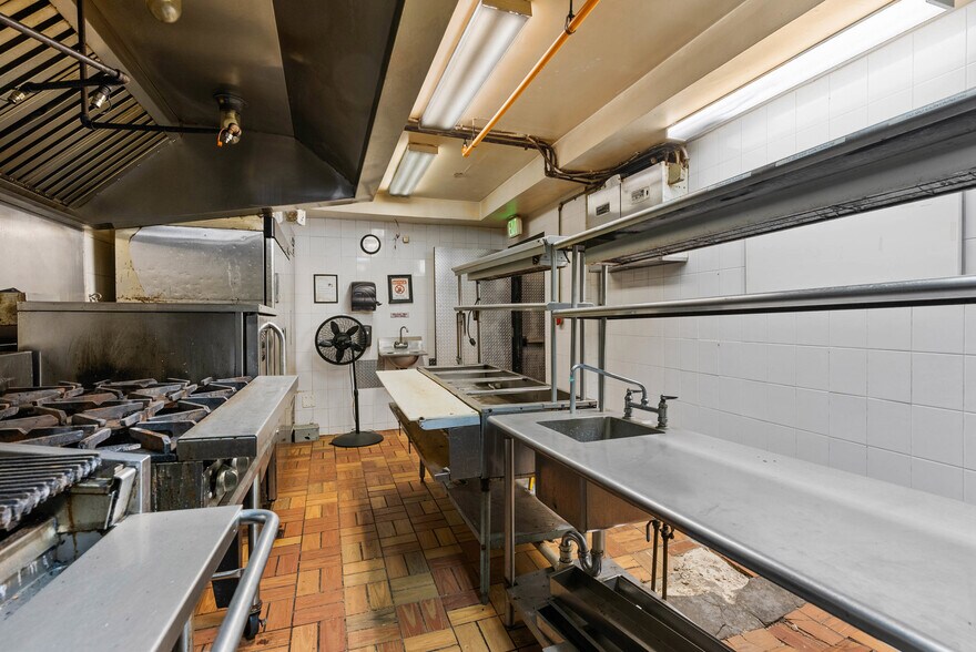 More Photos Of 1312 South St, Philadelphia Storefront Retail Residential For Sale