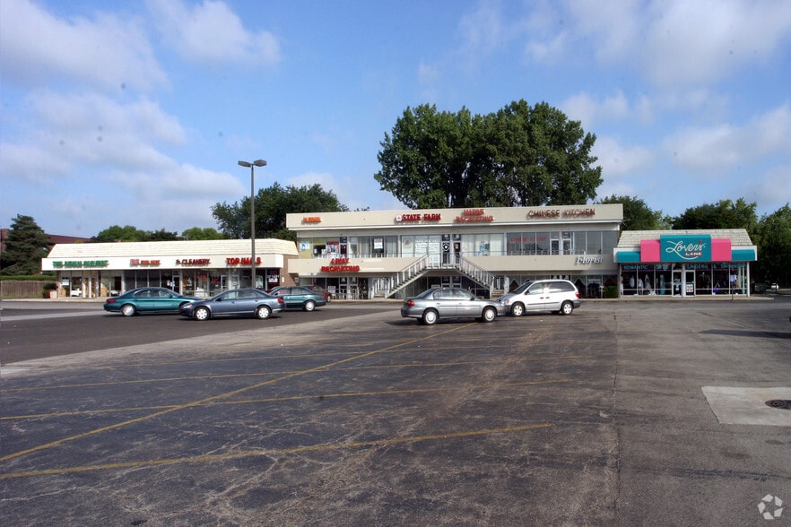 More Photos Of 1001-1037 W Ogden Ave, Naperville Unknown For Lease