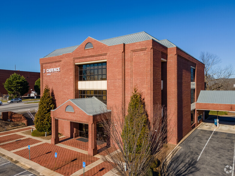 Primary Photo Of 500 Jesse Jewell Pkwy SE, Gainesville Office For Lease