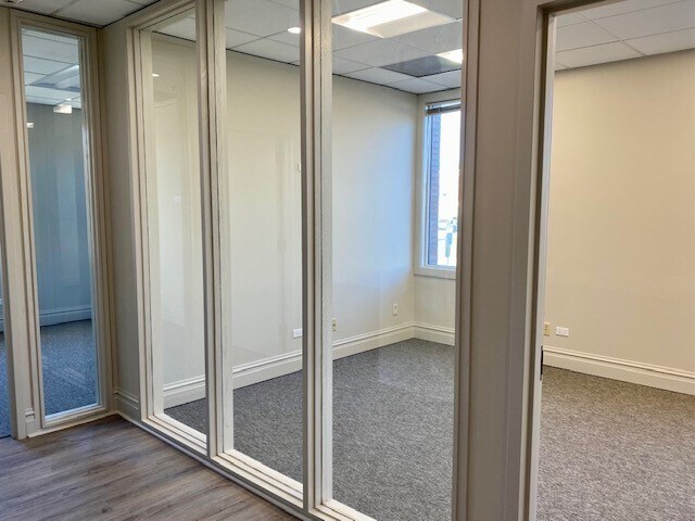 More Photos Of 105 E 1st St, Hinsdale Medical For Lease