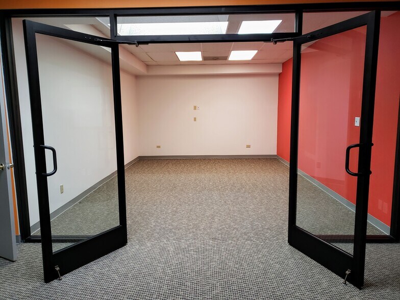 More Photos Of 415 W York St, Norfolk Medical For Lease