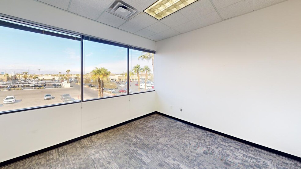More Photos Of 9890 S Maryland Pky, Las Vegas Storefront Retail Office For Lease
