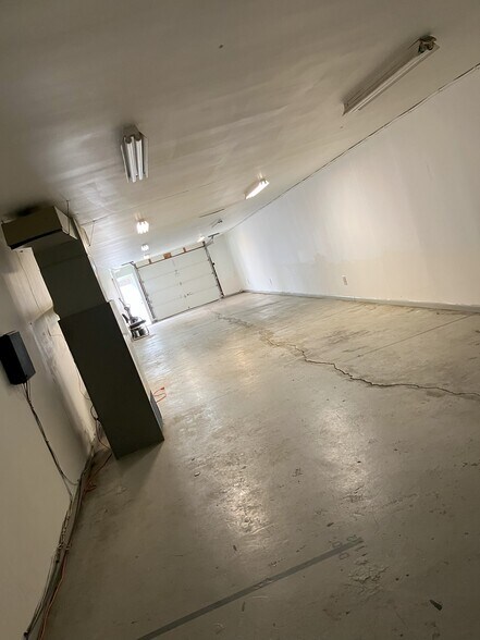 More Photos Of 112 E Main St, Hummelstown Storefront Retail Residential For Lease