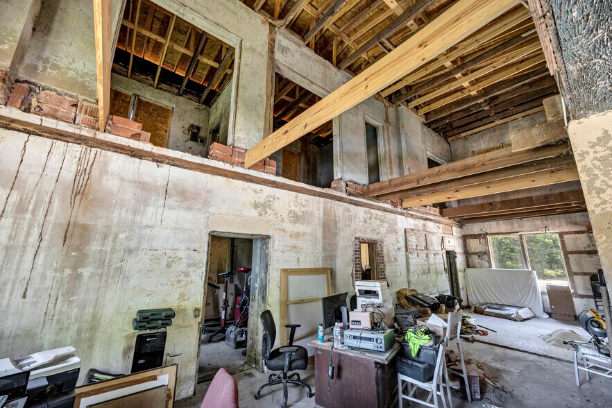 More Photos Of , Winnsboro Unknown For Sale