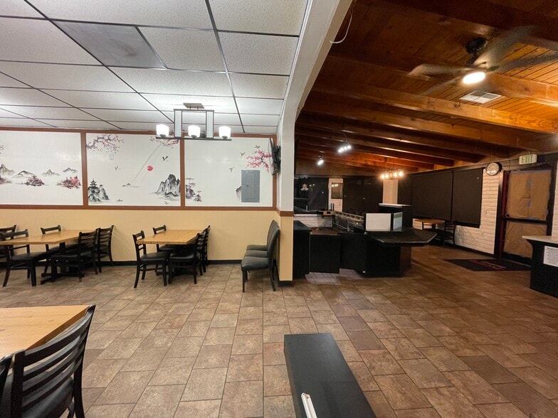 More Photos Of 5933-43 El Cajon Blvd, San Diego Storefront Retail Office For Sale