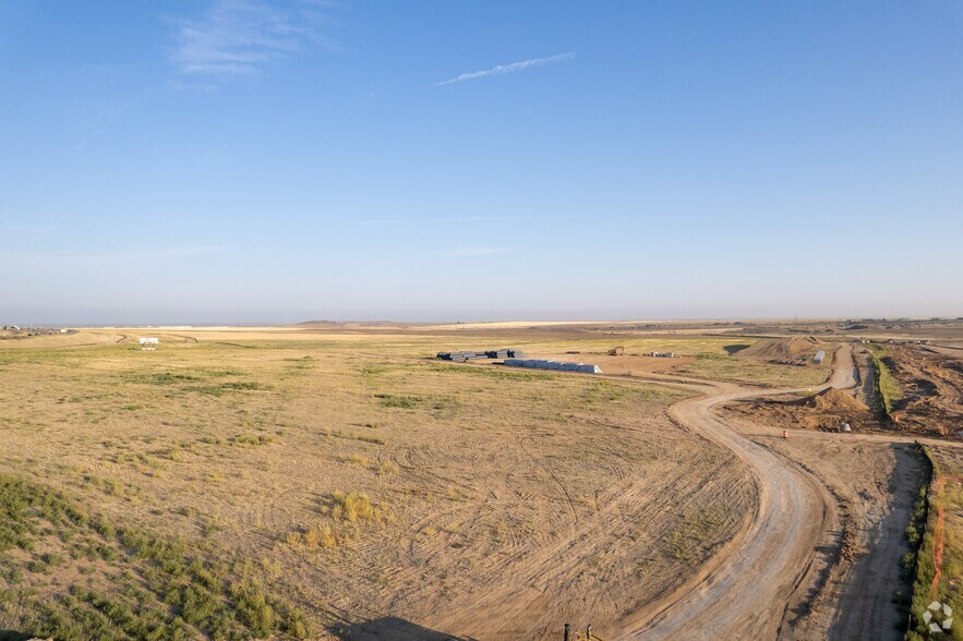 More Photos Of SEC E 64th Ave & E-470, Aurora Distribution For Sale