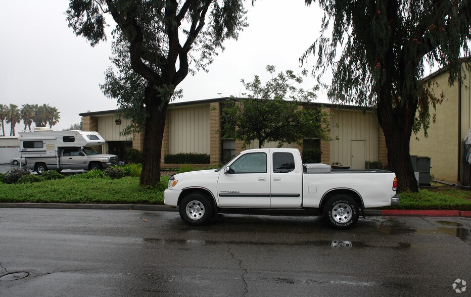 More Photos Of 620 Venture St, Escondido Warehouse For Lease