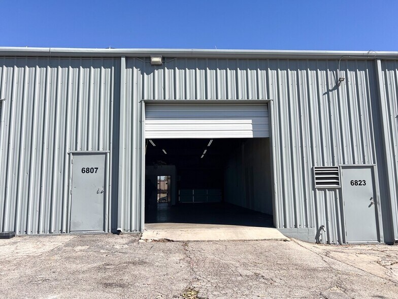 More Photos Of 6803-6831 Breeden Ave, San Antonio Light Manufacturing For Lease