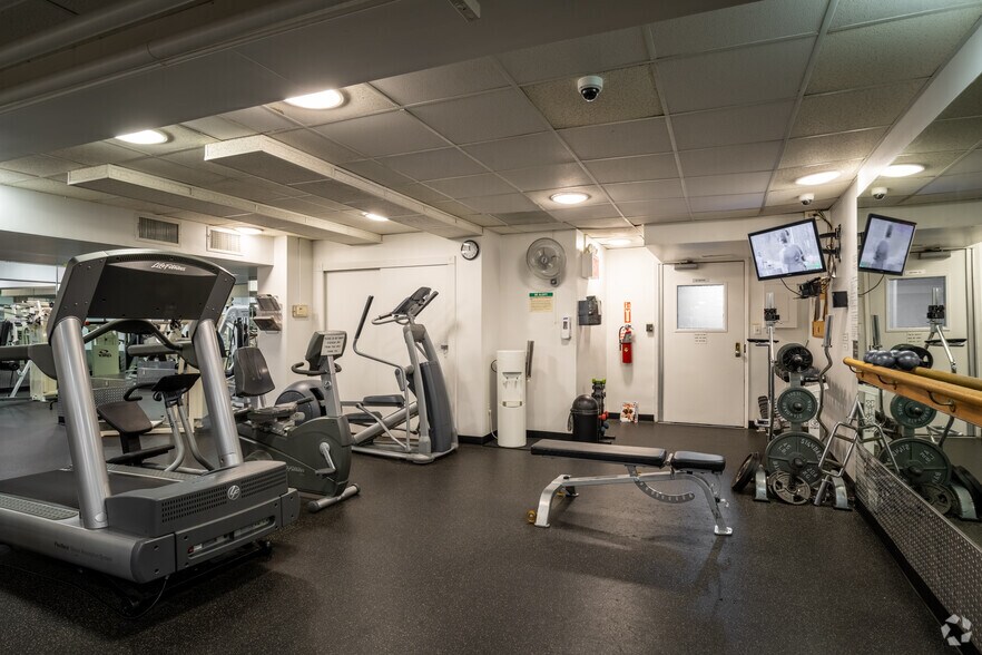 More Photos Of 205 3rd Ave, New York Apartments For Lease