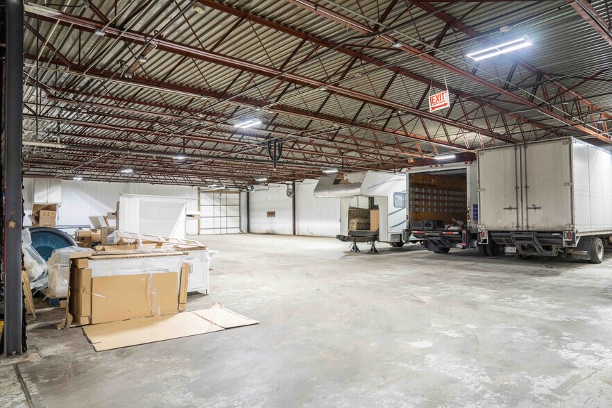 More Photos Of 201 N Missouri Ave, Sedalia Manufacturing For Sale