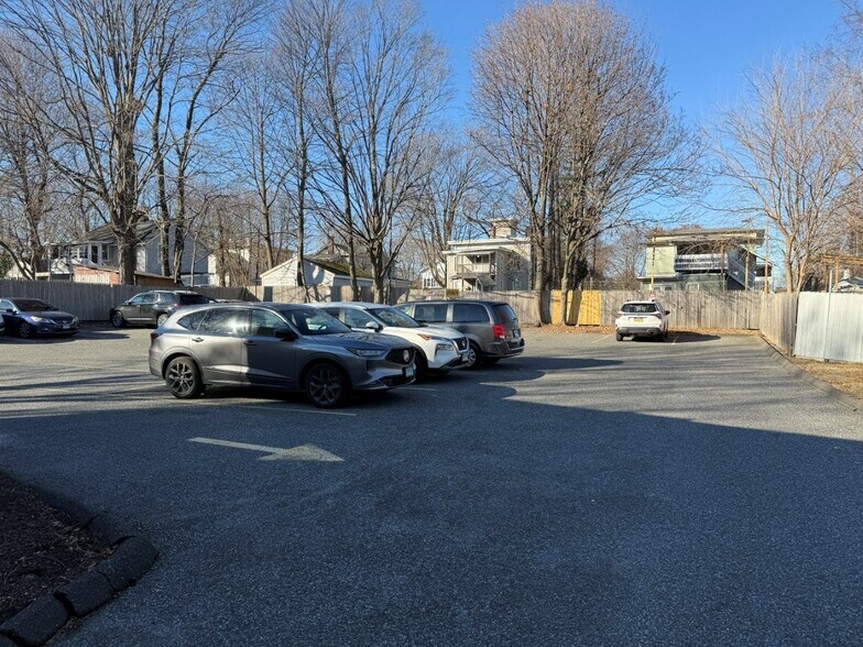 More Photos Of 93 West St, Danbury Medical For Sale