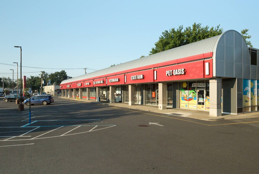 More Photos Of 1650 Richmond Ave, Staten Island Unknown For Lease
