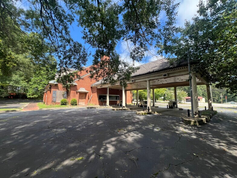 More Photos Of 3000 Highway 138 SW, Fayetteville Bank For Sale