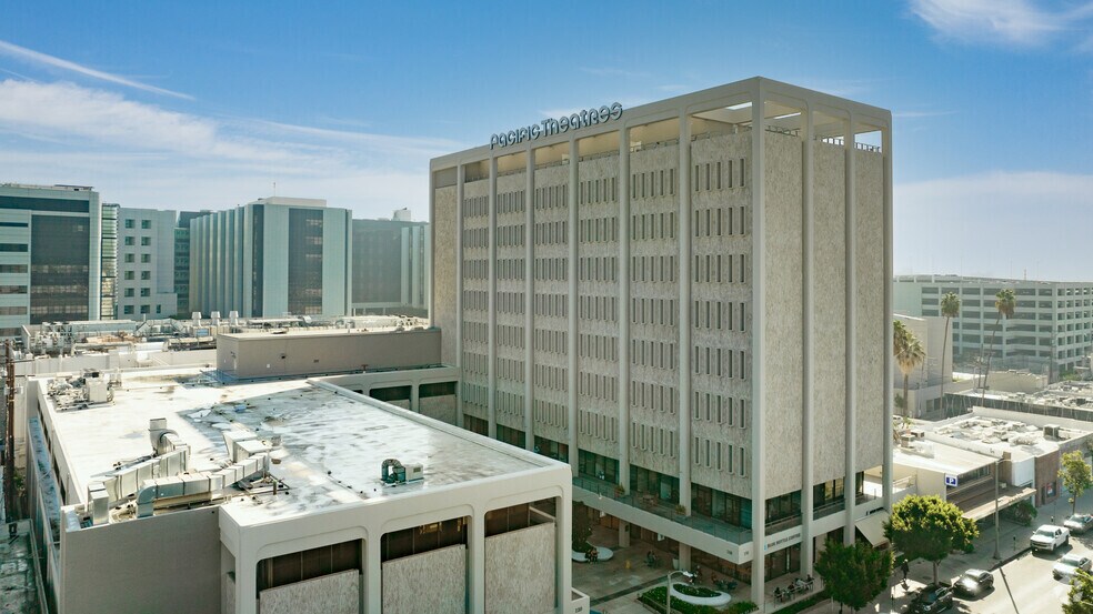 More Photos Of 116-120 N Robertson Blvd, West Hollywood Office For Lease