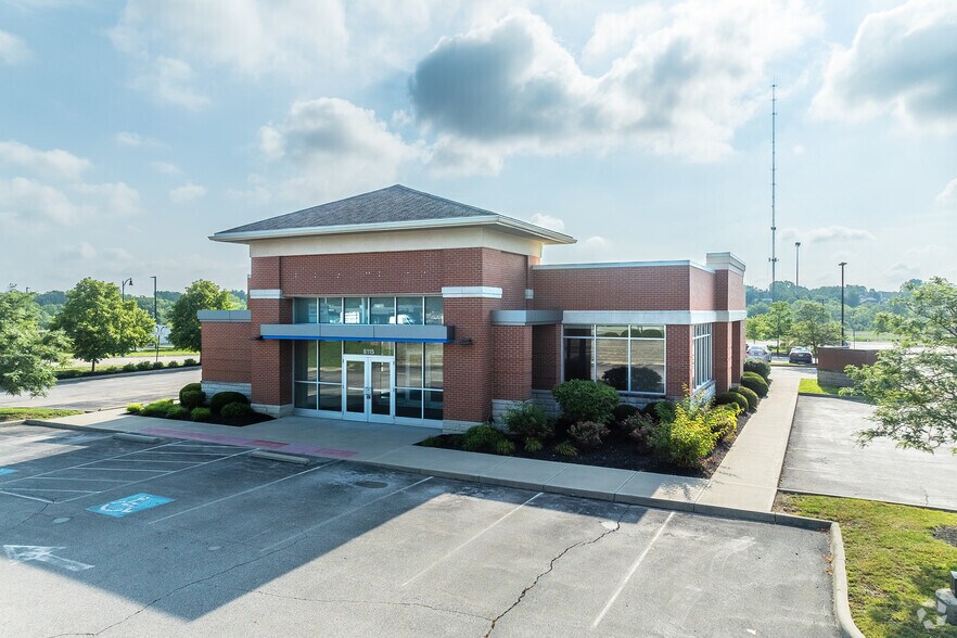 More Photos Of 8115 Highland Pointe Dr, West Chester Bank For Sale