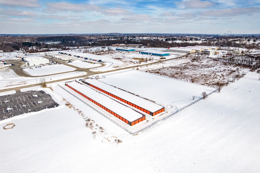 More Photos Of 2851 Business Pl SE, Massillon Self Storage For Sale