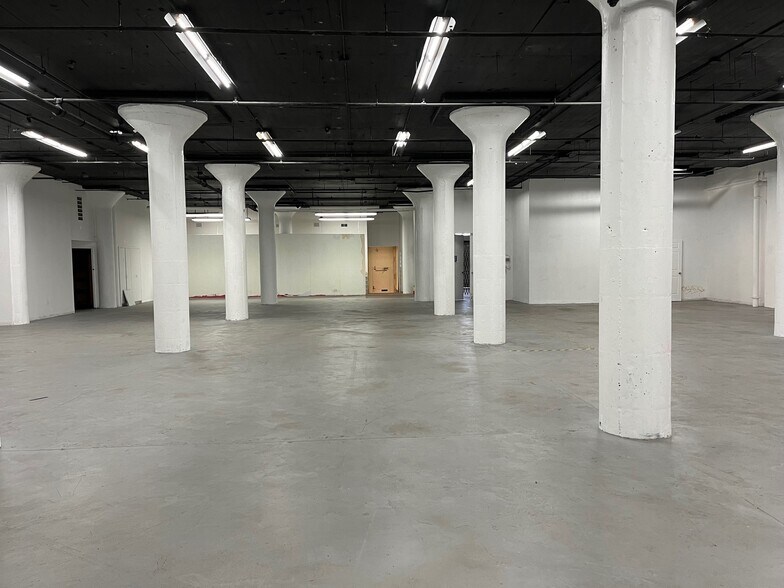 More Photos Of 1922 E 7th Pl, Los Angeles Light Manufacturing For Lease