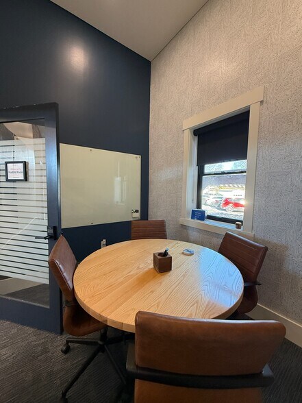 More Photos Of 213 S Chillicothe St, Plain City Coworking Space