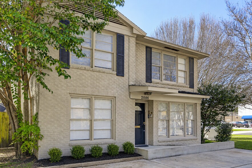 Primary Photo Of 2006 Commonwealth Dr, Houston Office For Lease