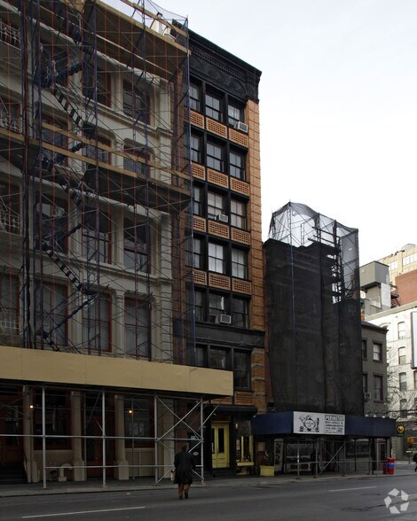 Primary Photo Of 359 W Broadway, New York Apartments For Lease