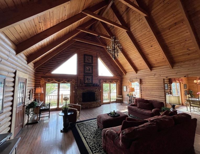 More Photos Of 3989 Interstate 45 N, Conroe Office For Sale