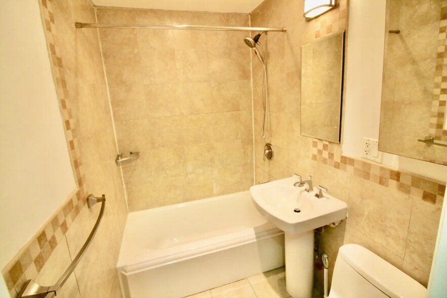 More Photos Of 222 E 18th St, New York Apartments For Sale