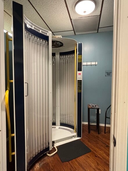 More Photos Of 206 W Main St, Mc Arthur Flex For Sale