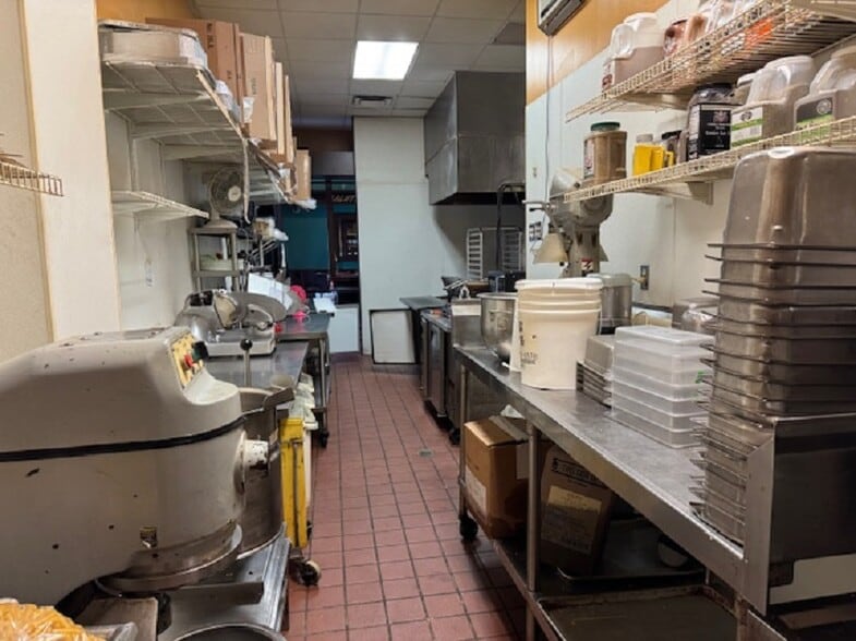 More Photos Of 400 S Nova Rd, Ormond Beach Unknown For Lease