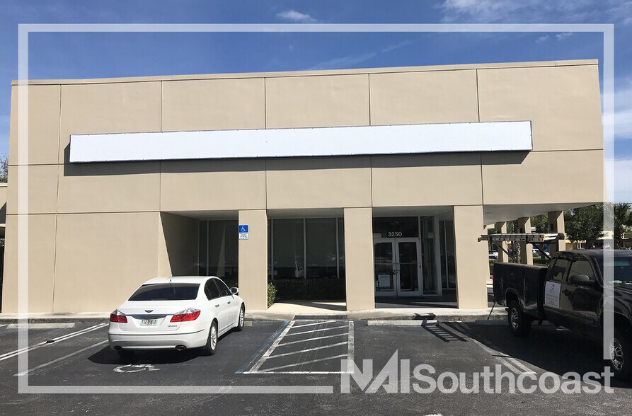 More Photos Of 3200-3600 SE Federal Hwy, Stuart Unknown For Lease