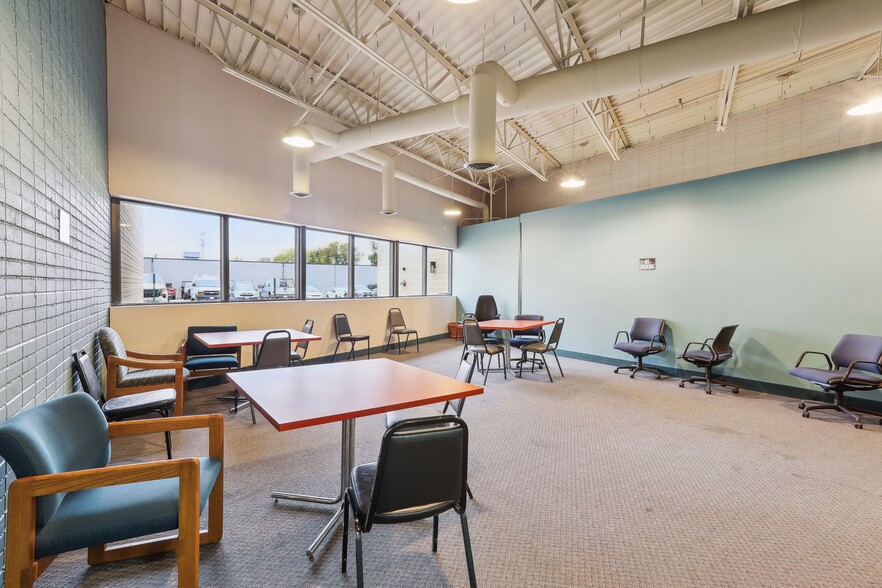 More Photos Of 2525 Nevada Ave N, Golden Valley Light Distribution For Sale