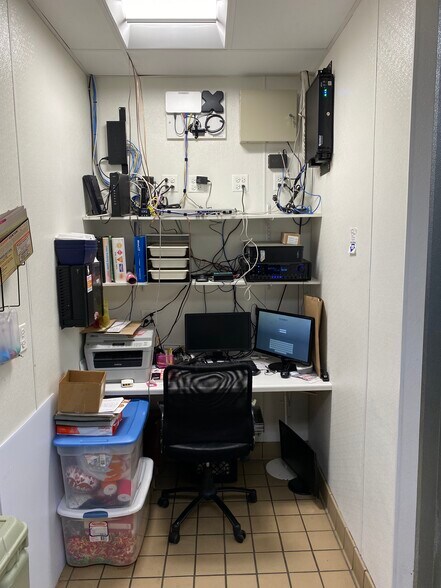 More Photos Of 1938 W North Ave, Chicago Restaurant For Lease