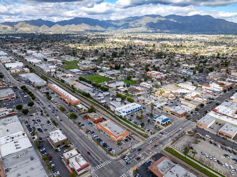 More Photos Of 1201 Truman St, San Fernando Storefront For Lease